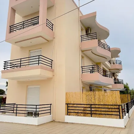 Brand New Fresh & Luminous Apartment